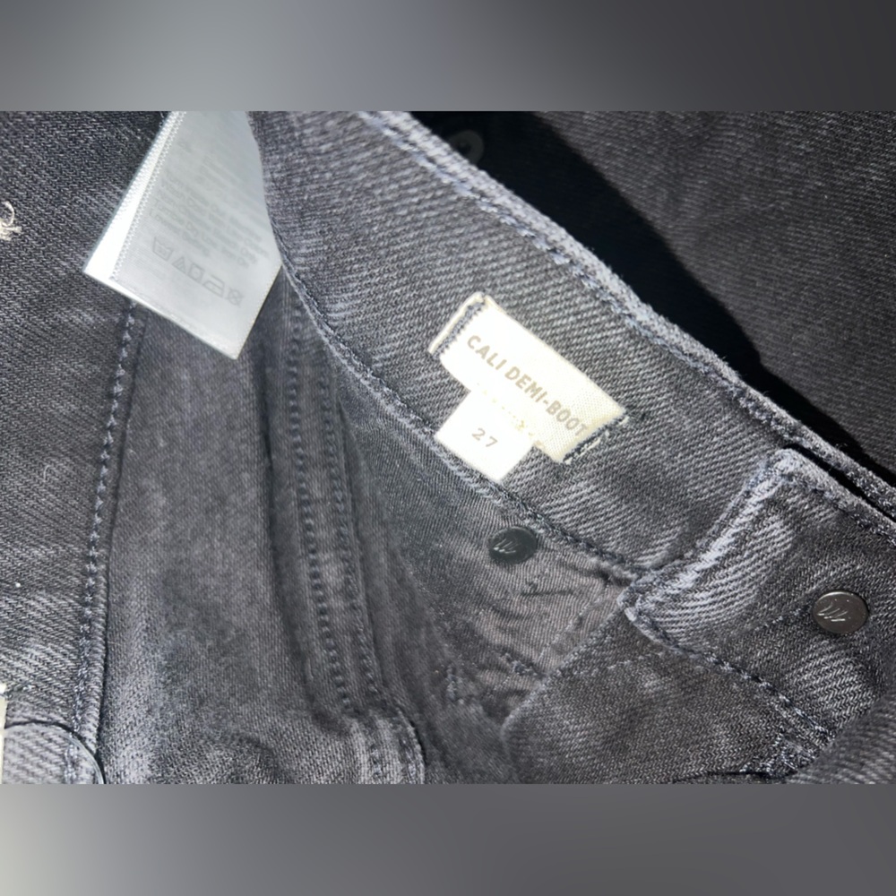 Madewell Cali Demi-Boot Jeans in Bayland Wash: Raw-Hem Edition - Picture 6 of 7